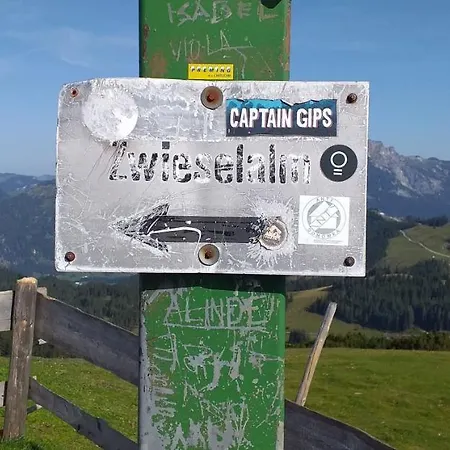 Apartmenthaus Hinterer * Bad Goisern