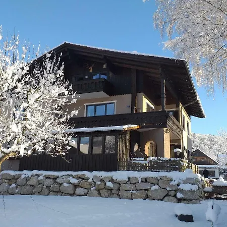 Apartmenthaus Hinterer Apartmán *